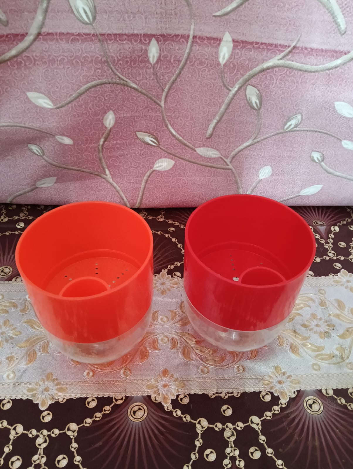 Kristal self watering